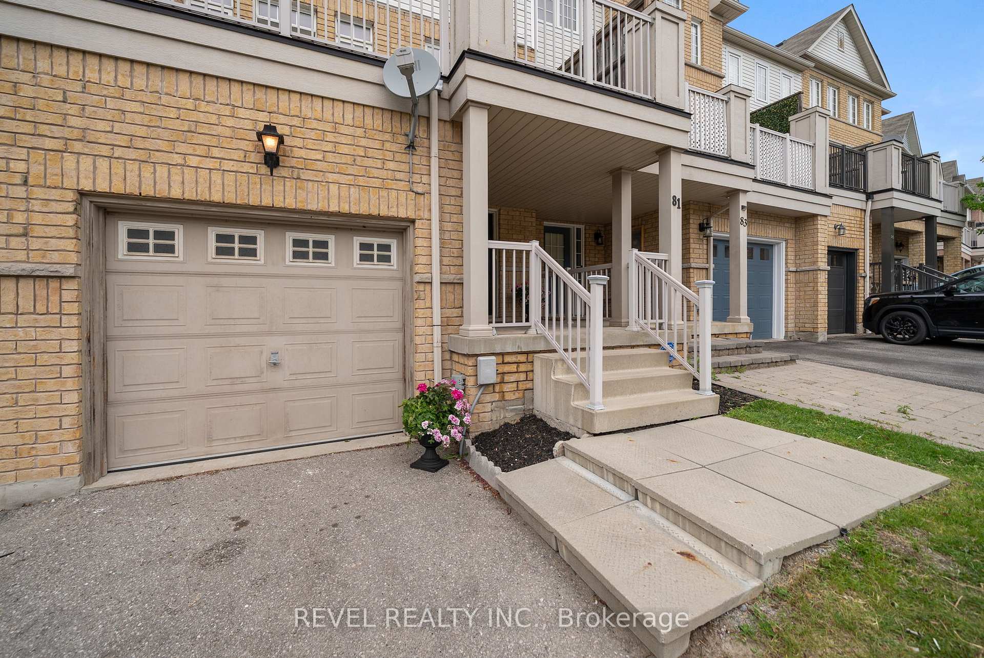 Photo 4 of 81 Barkdale Way, Whitby, Pringle Creek — HOMEH