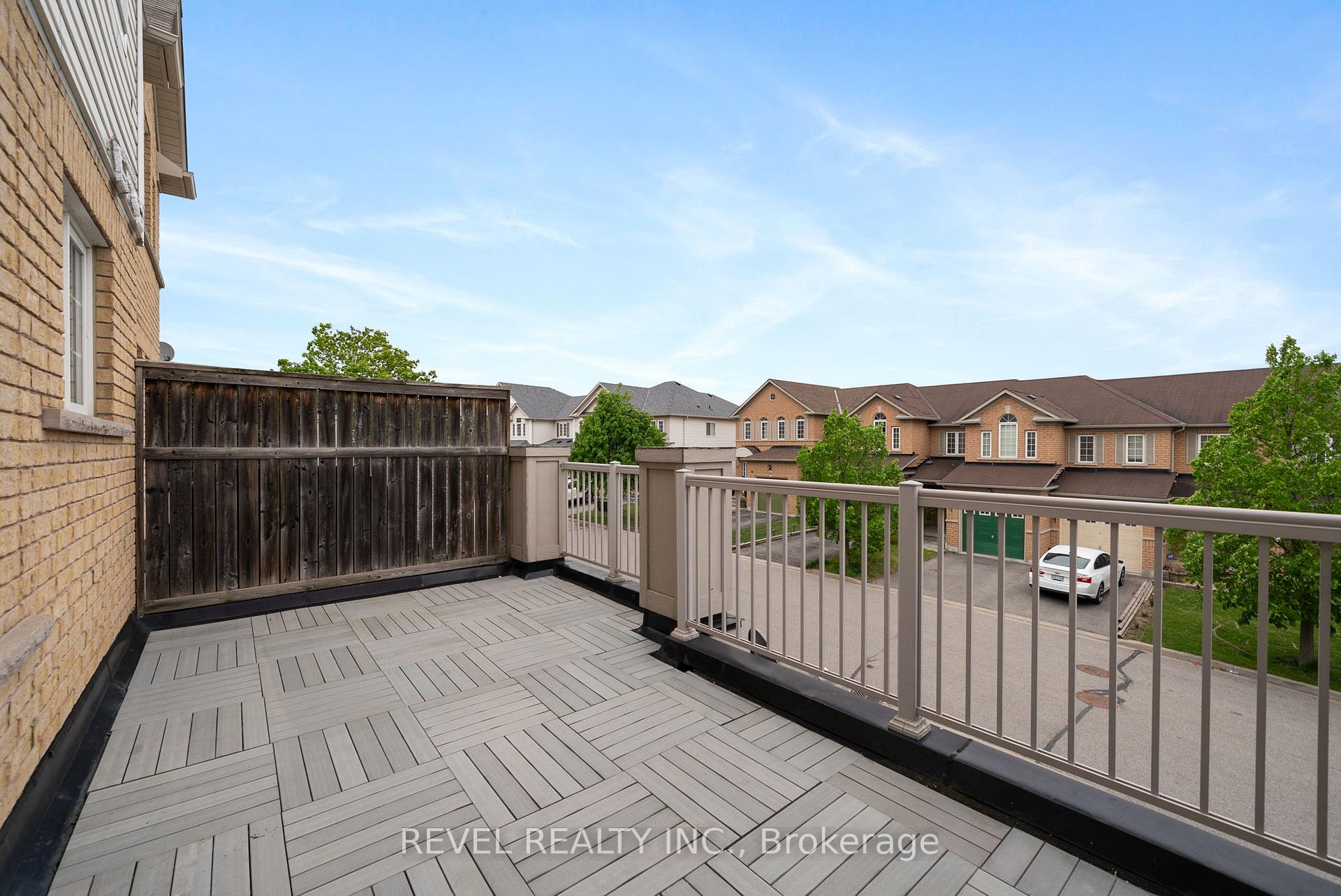 Photo 35 of 81 Barkdale Way, Whitby, Pringle Creek — HOMEH