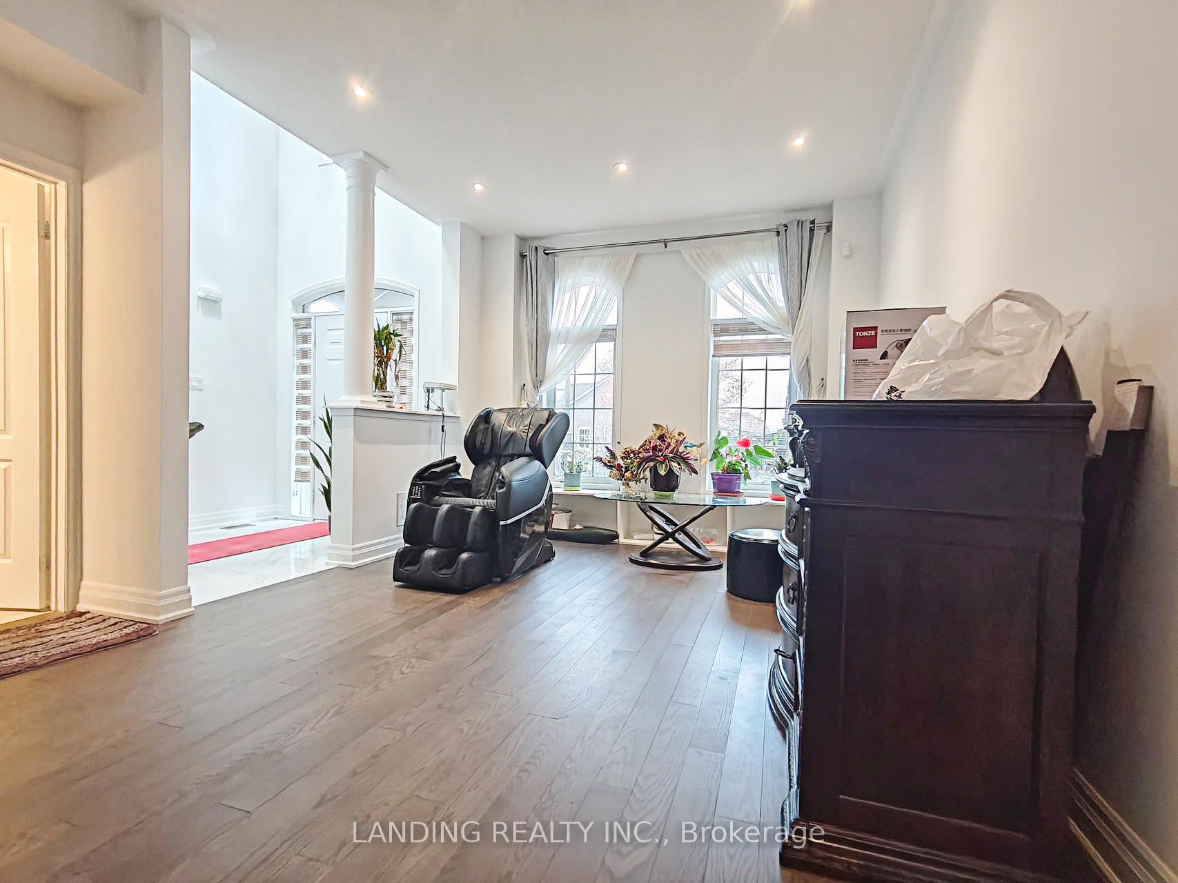 Photo 4 of 61 Northvale Road, Markham, Cornell — HOMEH