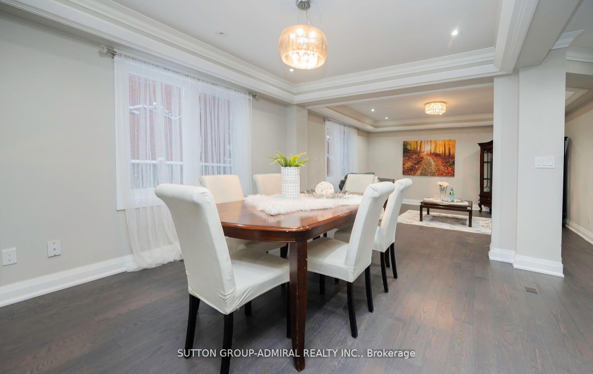 Photo 12 of 29 Roxborough Lane, Vaughan, Uplands — HOMEH