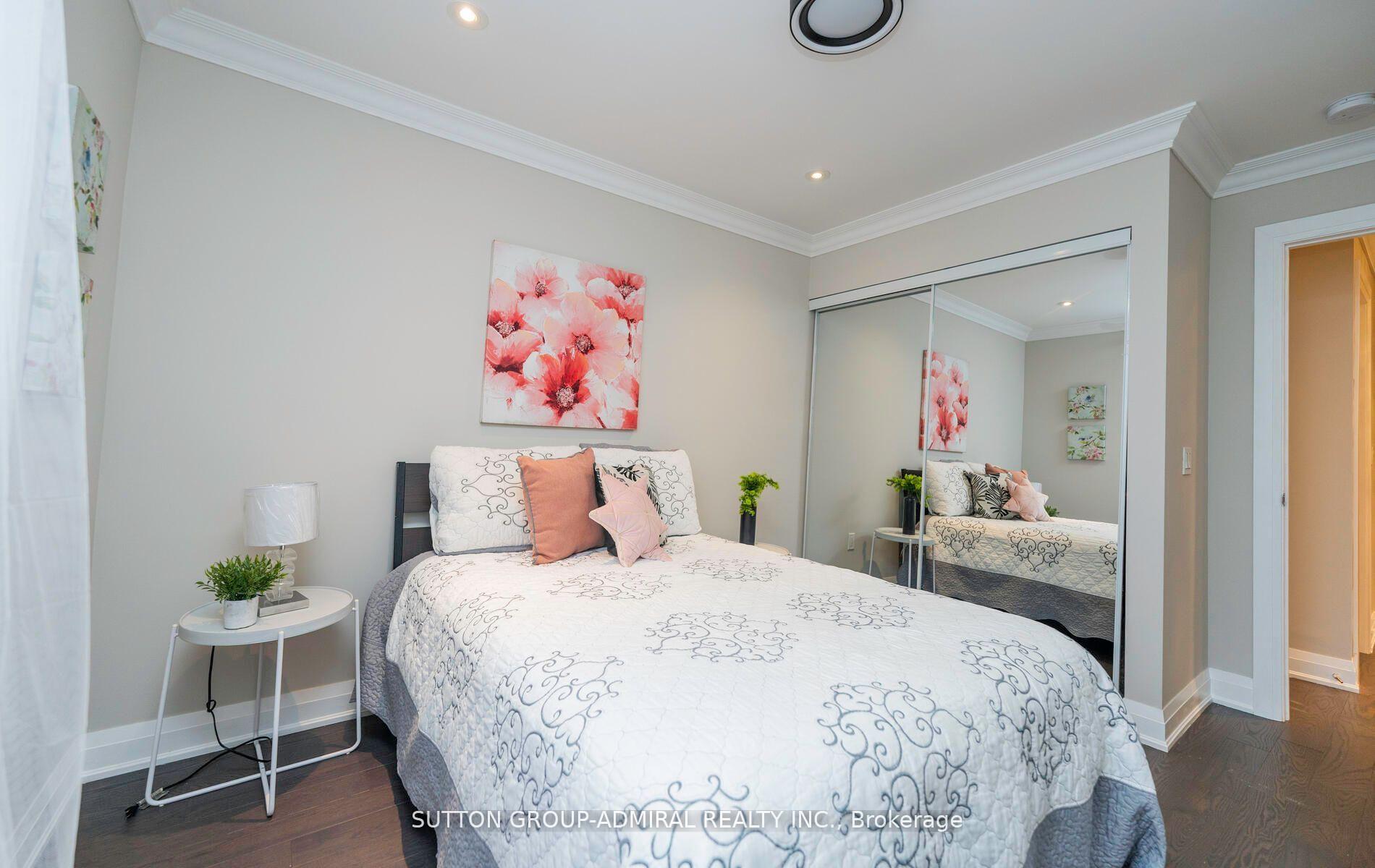 Photo 26 of 29 Roxborough Lane, Vaughan, Uplands — HOMEH