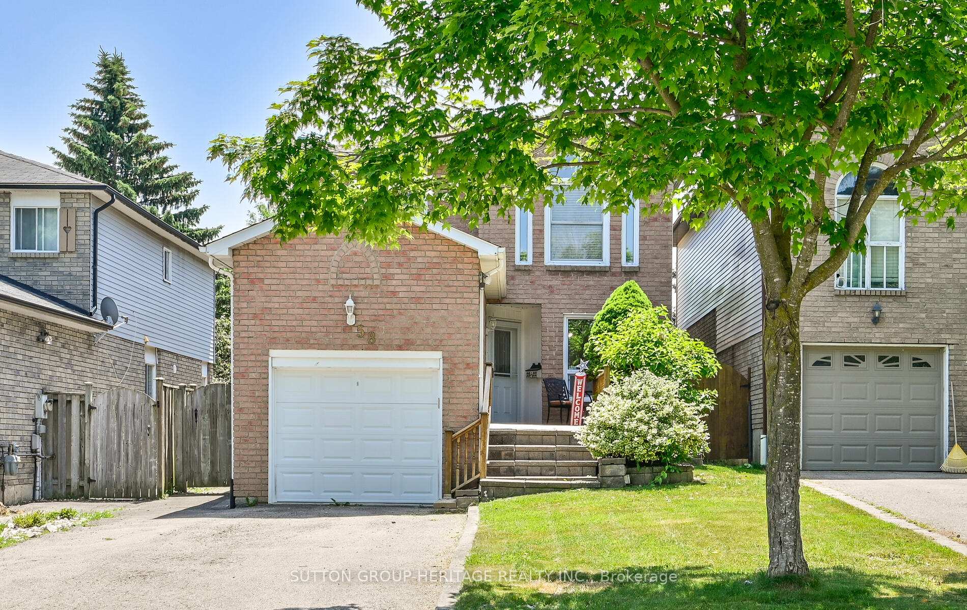 Photo 2 of 58 Goldring Drive, Whitby, Lynde Creek — HOMEH