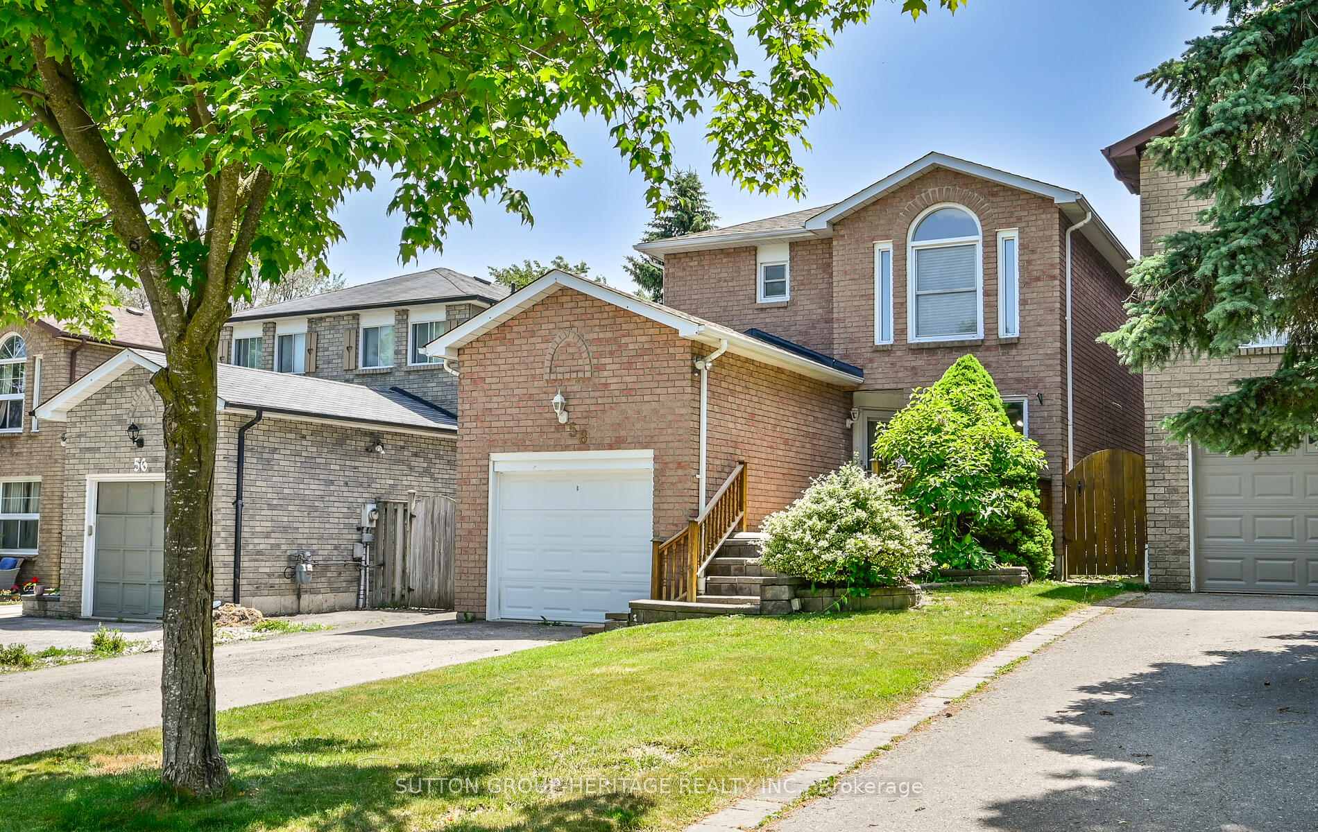 Photo 3 of 58 Goldring Drive, Whitby, Lynde Creek — HOMEH