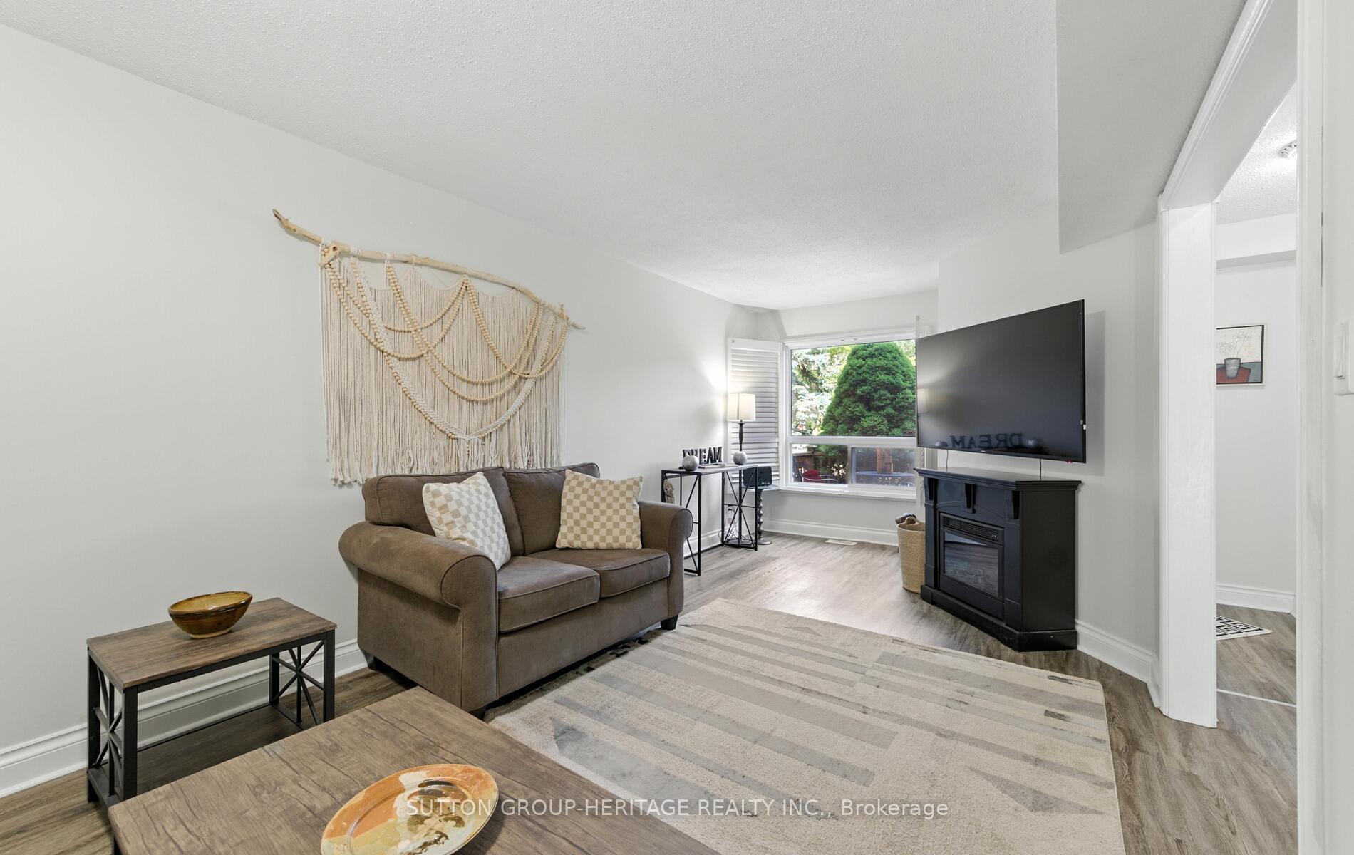 Photo 8 of 58 Goldring Drive, Whitby, Lynde Creek — HOMEH