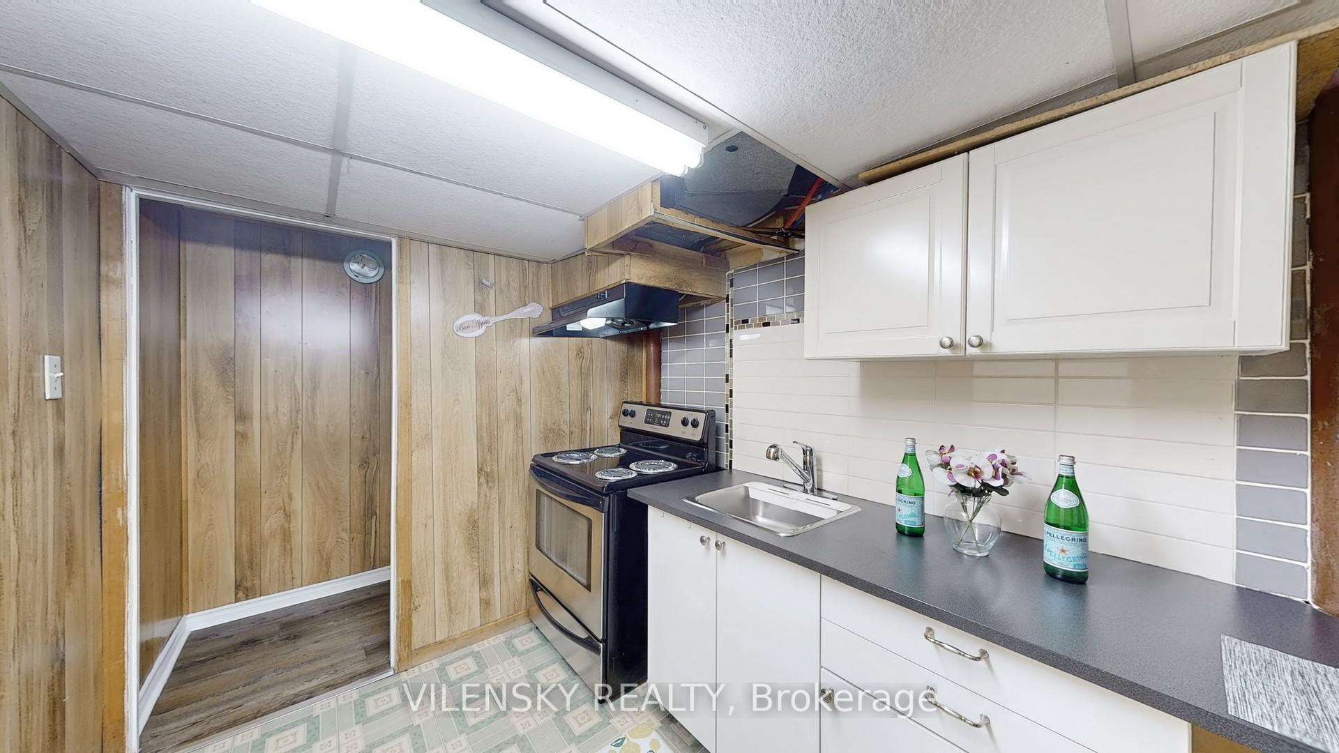 Photo 4 of Unit BSMT, 129 Hetherington Crescent, Vaughan, Brownridge — HOMEH