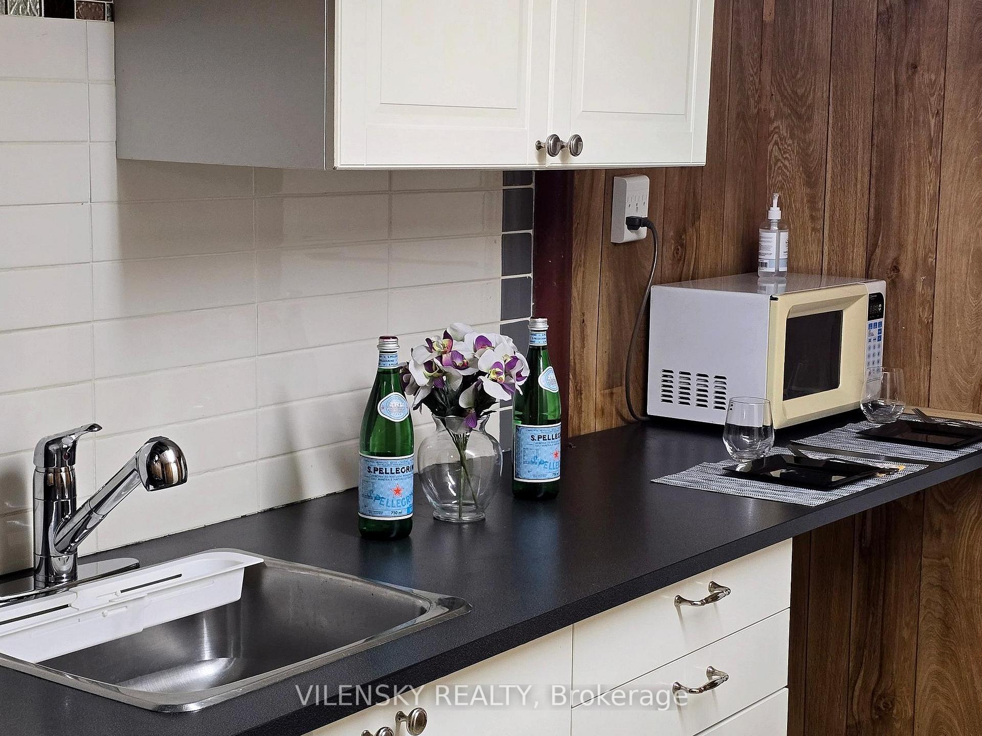 Photo 5 of Unit BSMT, 129 Hetherington Crescent, Vaughan, Brownridge — HOMEH