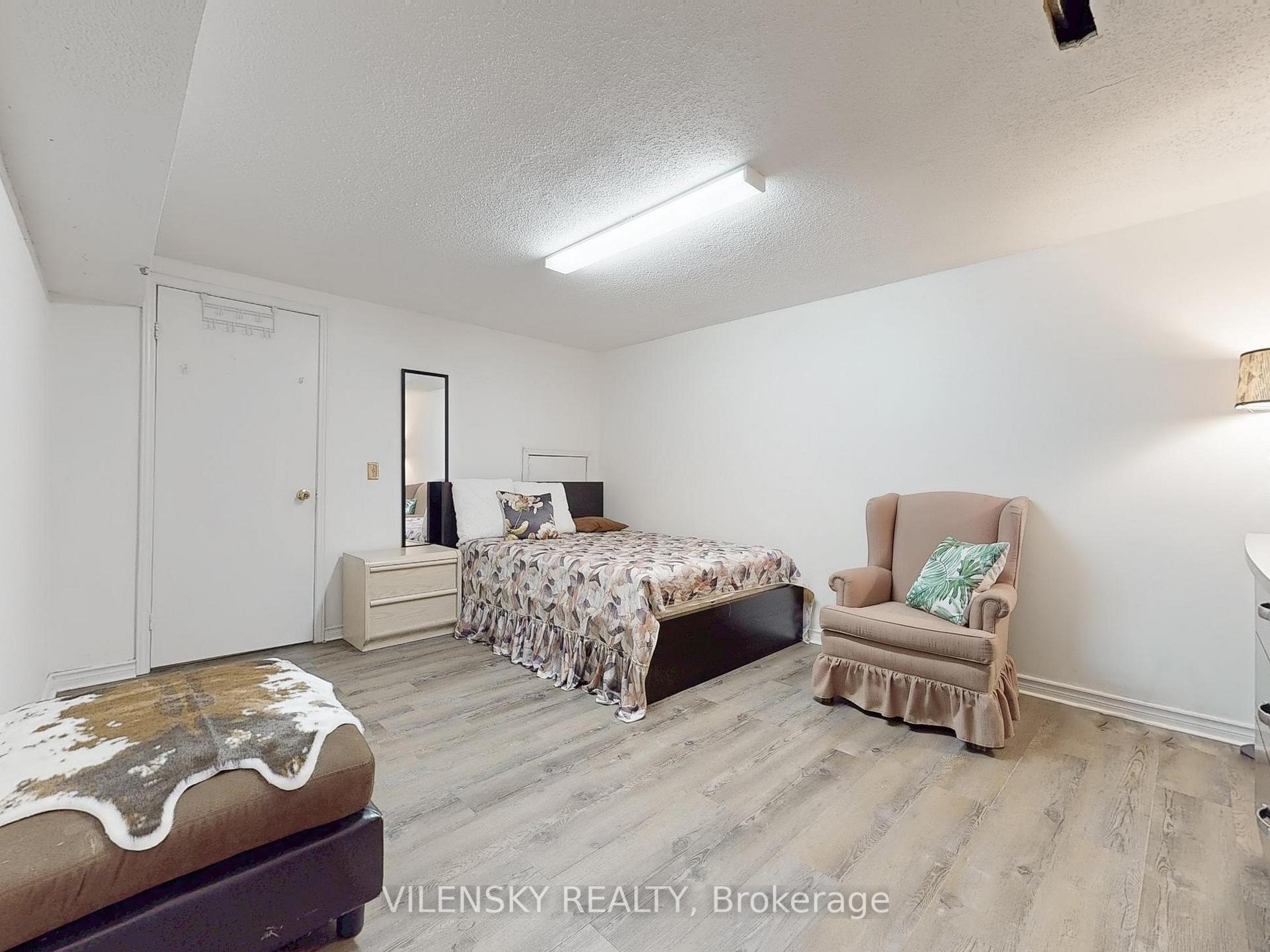 Photo 6 of Unit BSMT, 129 Hetherington Crescent, Vaughan, Brownridge — HOMEH