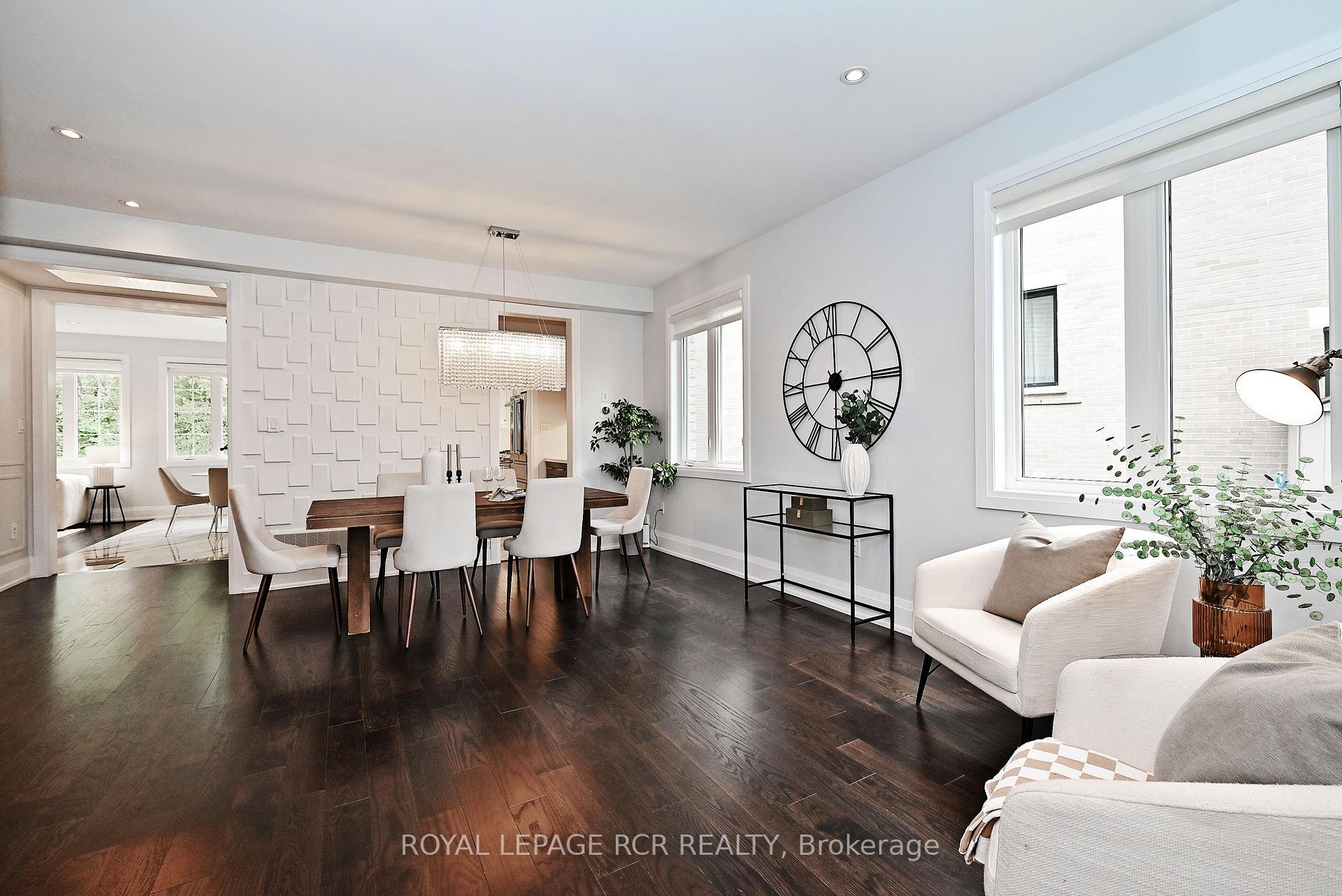 Photo 6 of 240 Conklin Crescent, Aurora, Rural Aurora — HOMEH