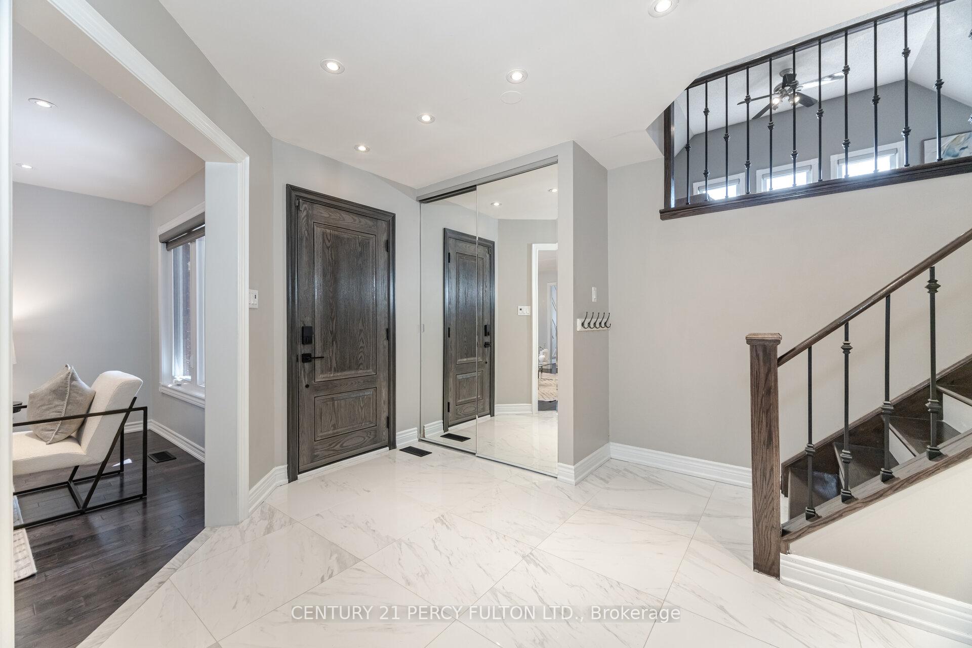 Photo 3 of 61 Fencerow Drive, Whitby, Rolling Acres — HOMEH