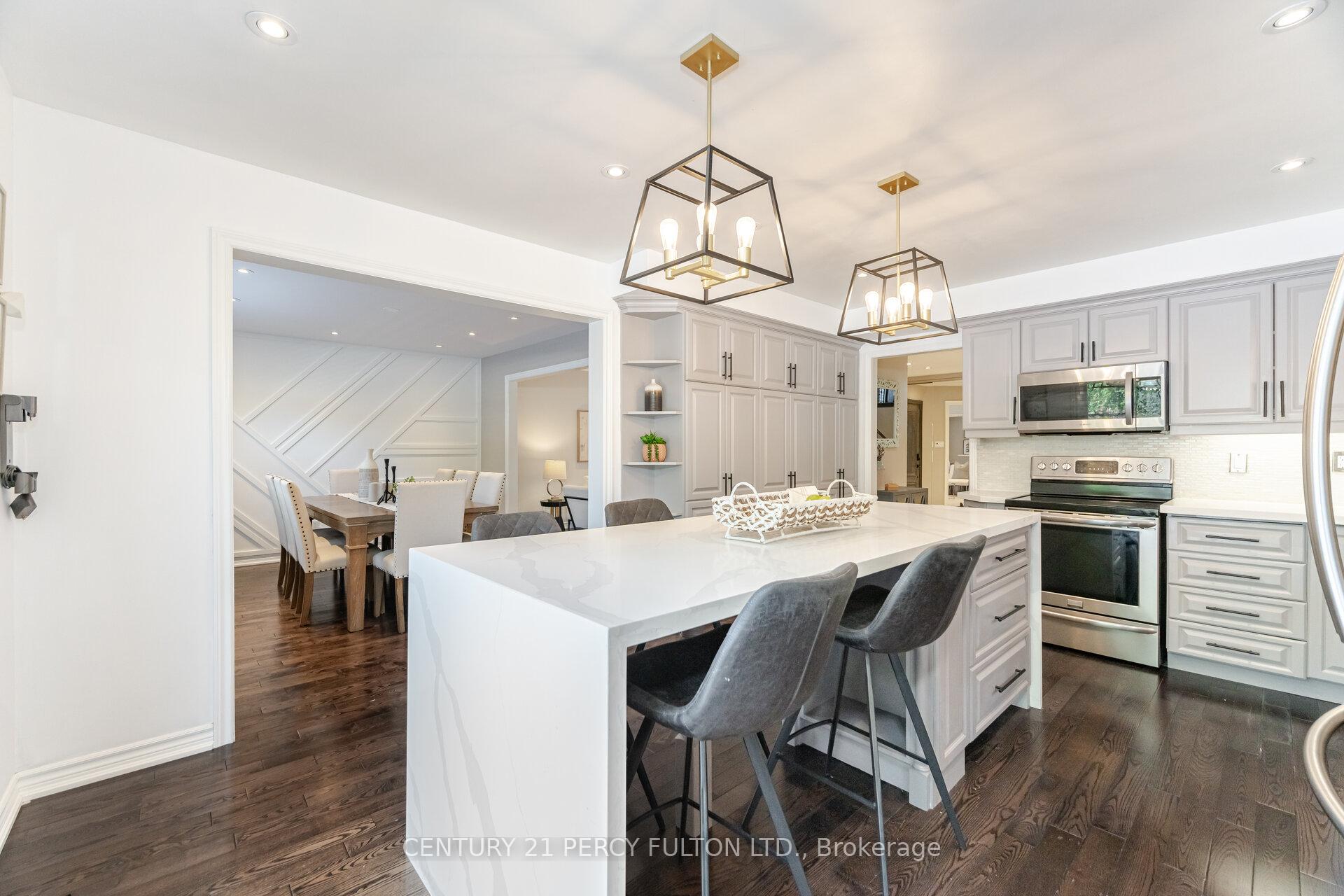 Photo 11 of 61 Fencerow Drive, Whitby, Rolling Acres — HOMEH