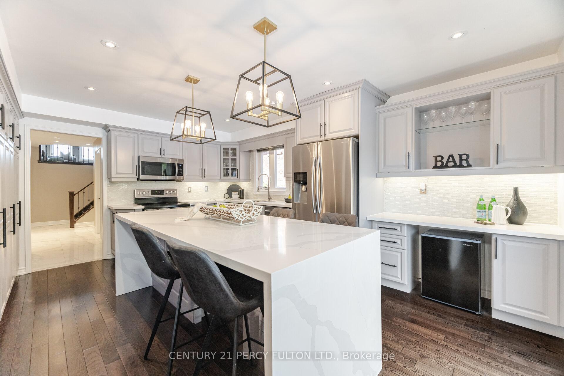 Photo 12 of 61 Fencerow Drive, Whitby, Rolling Acres — HOMEH