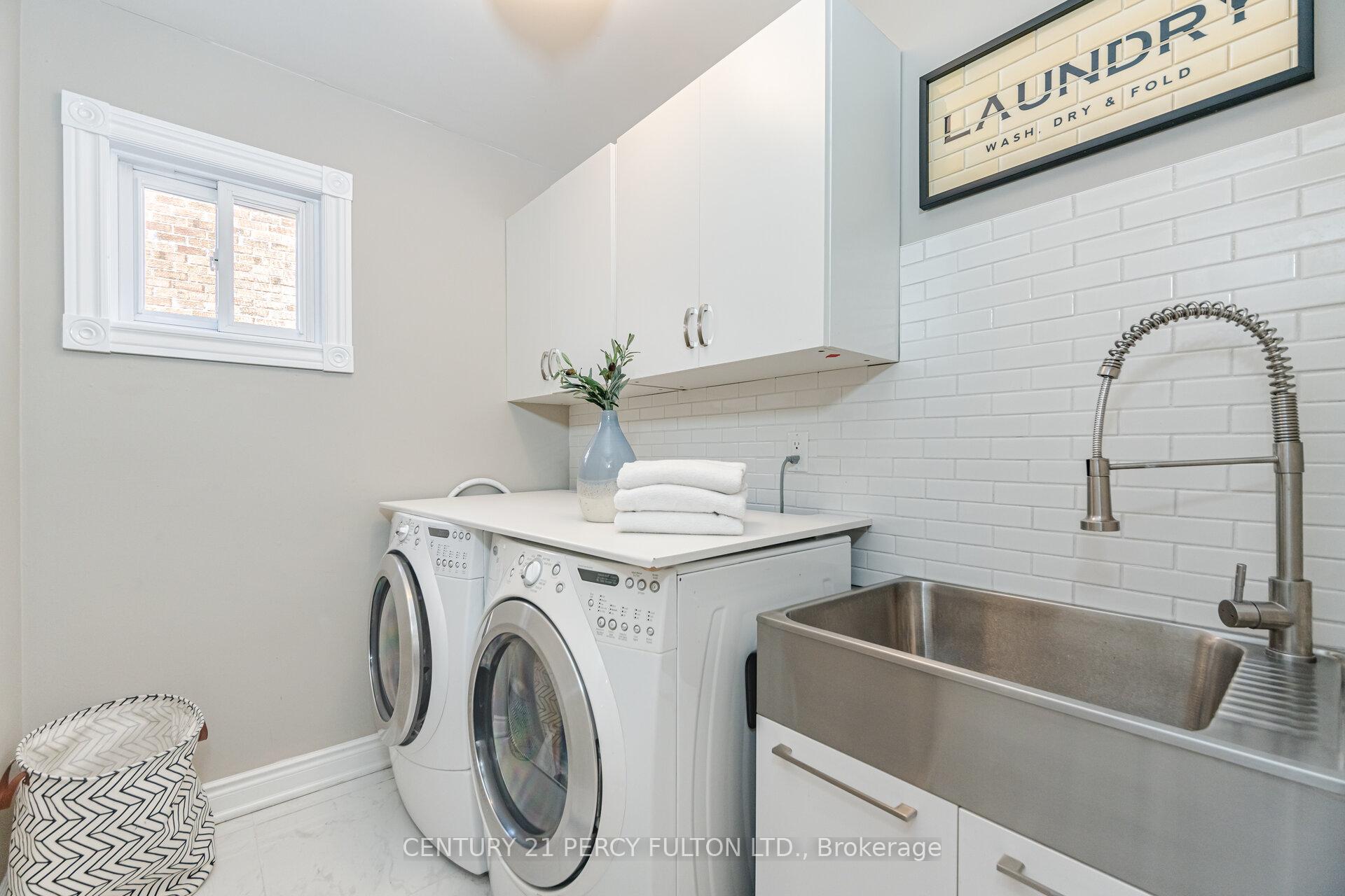 Photo 14 of 61 Fencerow Drive, Whitby, Rolling Acres — HOMEH