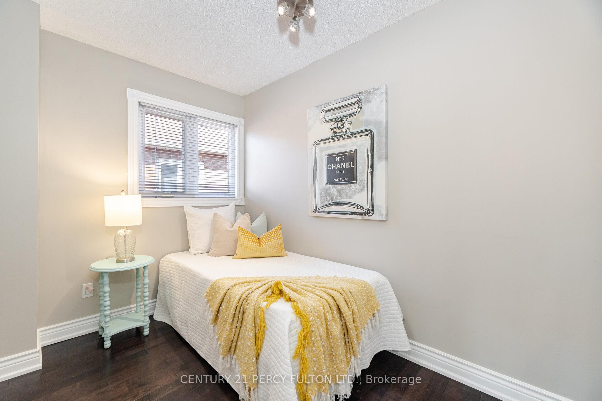 Photo 25 of 61 Fencerow Drive, Whitby, Rolling Acres — HOMEH