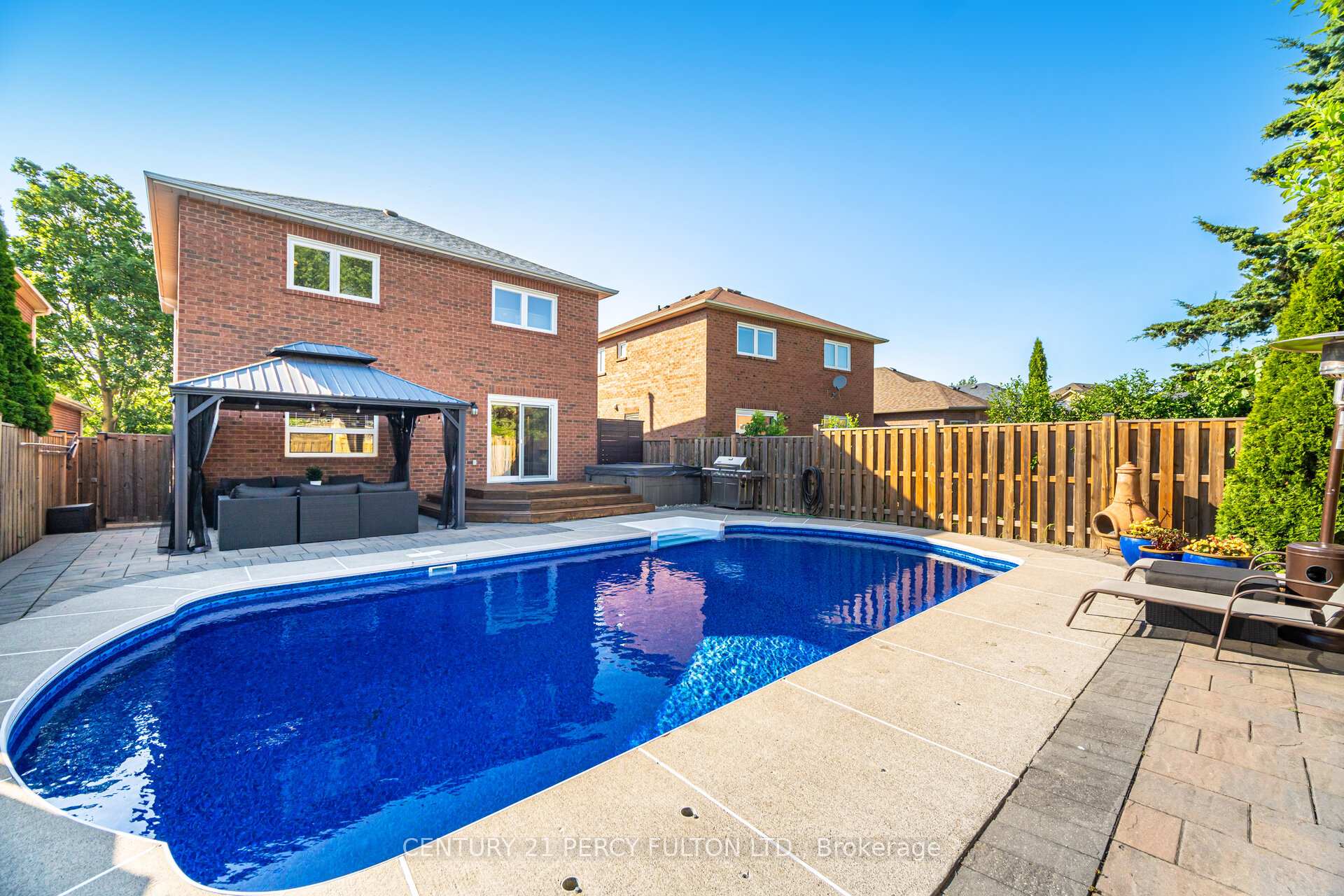 Photo 41 of 61 Fencerow Drive, Whitby, Rolling Acres — HOMEH