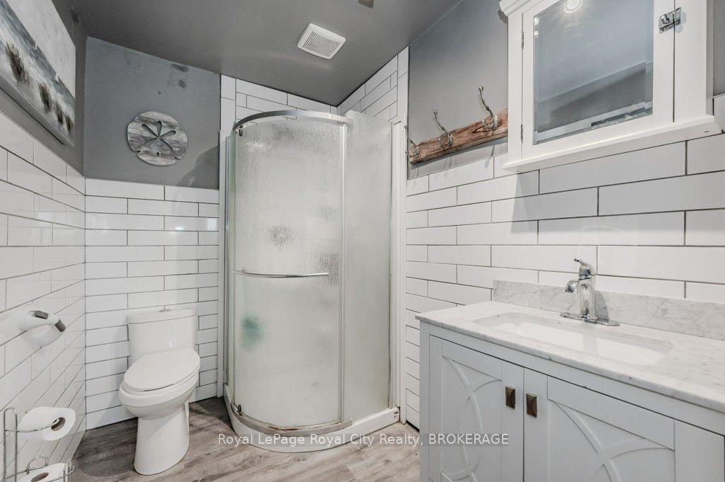 Photo 20 of 1303 Maryhill Road E, Woolwich, Breslau/Bloomingdale/Maryhill — HOMEH
