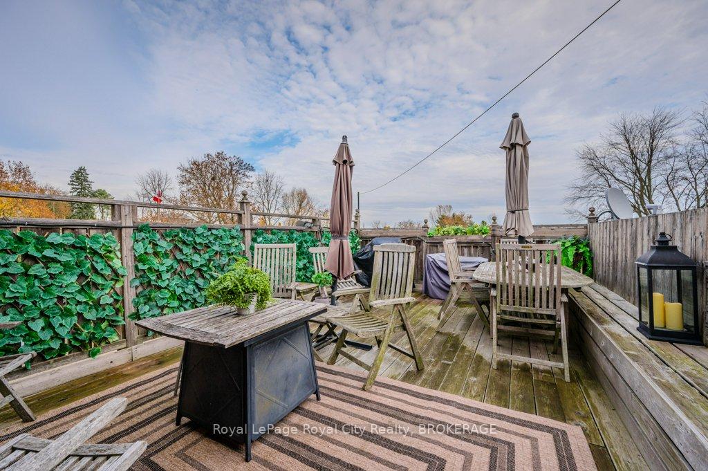 Photo 29 of 1303 Maryhill Road E, Woolwich, Breslau/Bloomingdale/Maryhill — HOMEH
