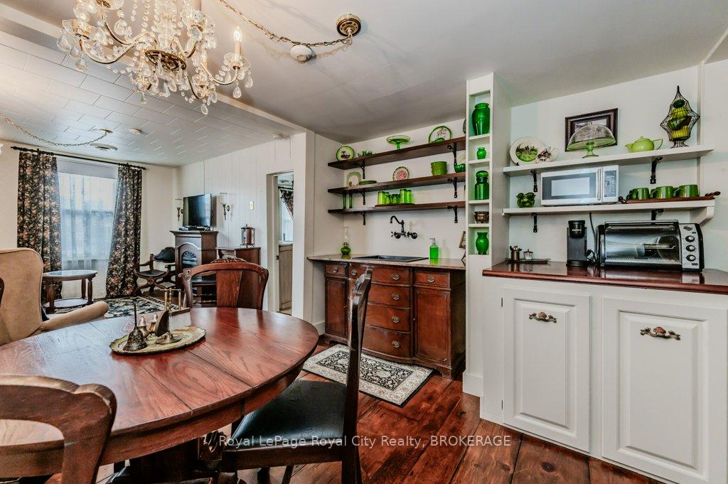 Photo 31 of 1303 Maryhill Road E, Woolwich, Breslau/Bloomingdale/Maryhill — HOMEH