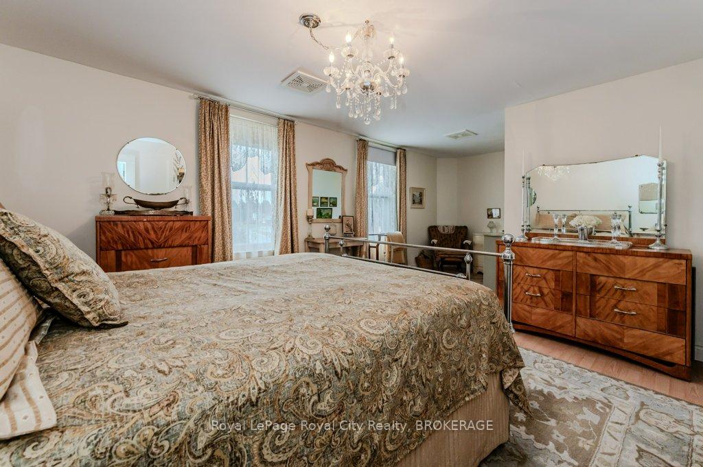 Photo 34 of 1303 Maryhill Road E, Woolwich, Breslau/Bloomingdale/Maryhill — HOMEH