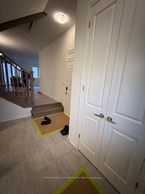Photo 3 of 226 Greer Street, Barrie, Rural Barrie Southeast — HOMEH