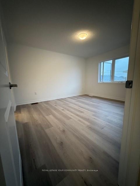 Photo 10 of 226 Greer Street, Barrie, Rural Barrie Southeast — HOMEH