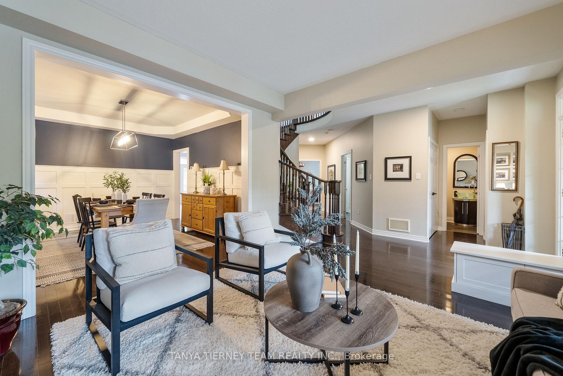 Photo 10 of 11 Covington Drive, Whitby, Brooklin — HOMEH