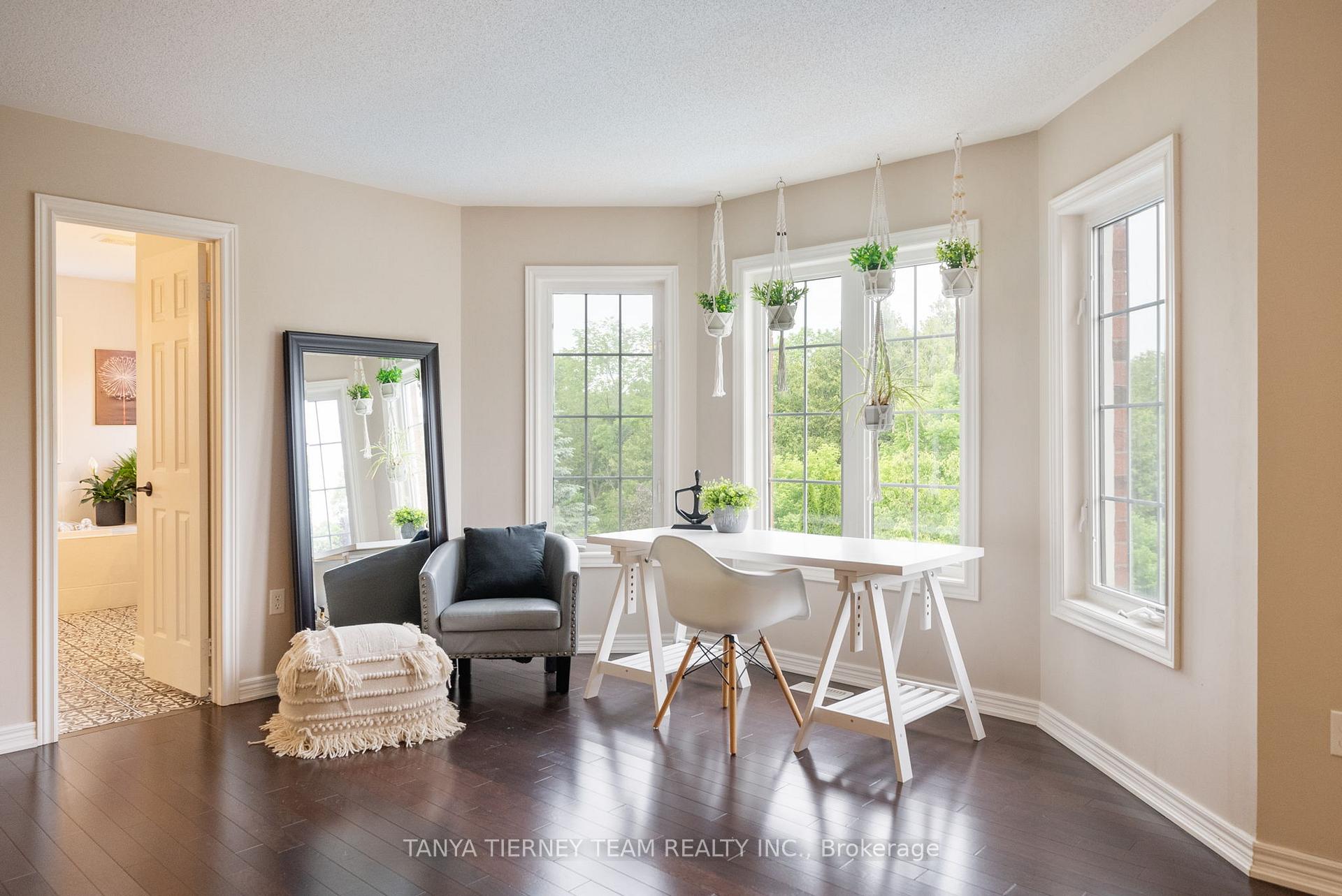 Photo 24 of 11 Covington Drive, Whitby, Brooklin — HOMEH