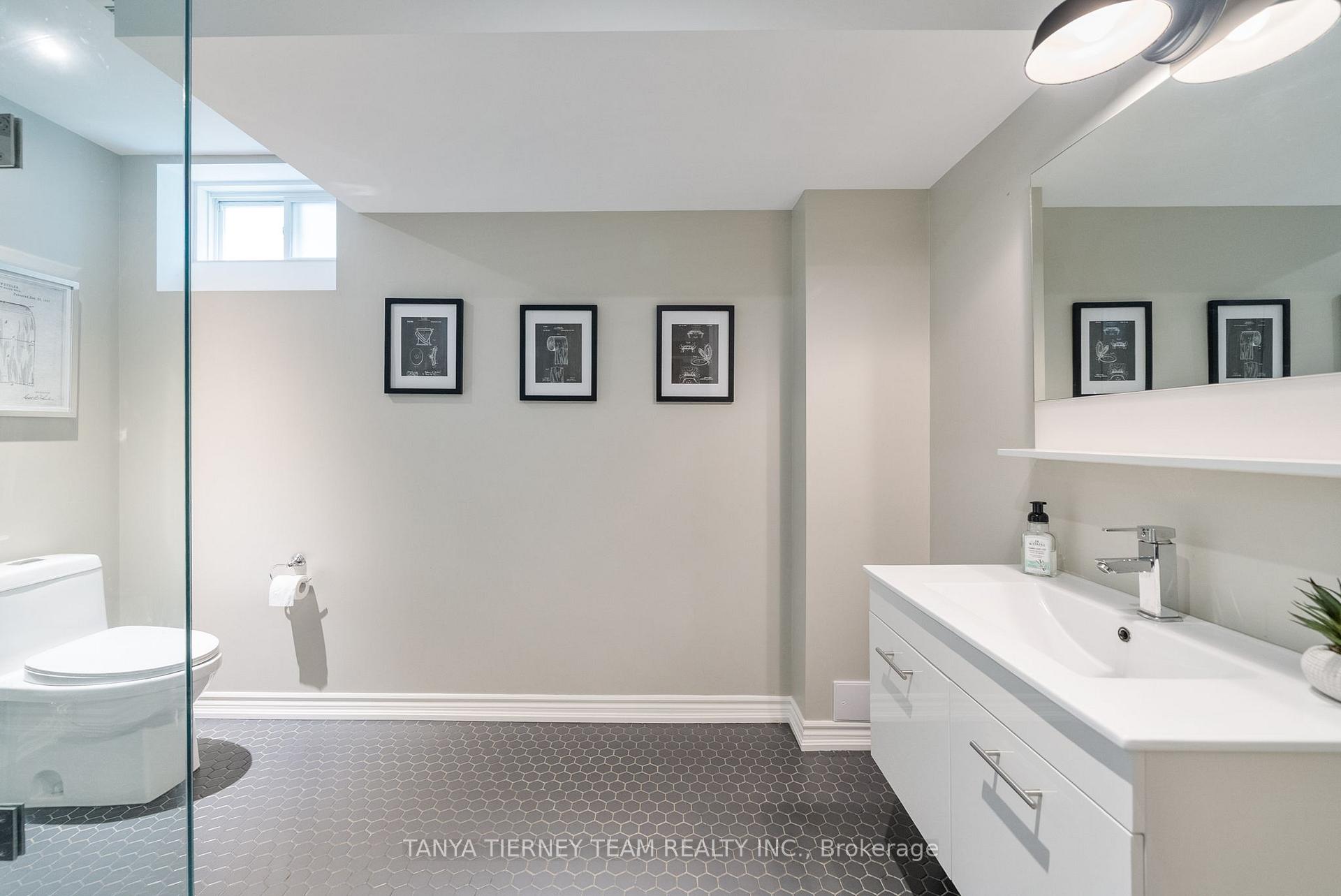 Photo 36 of 11 Covington Drive, Whitby, Brooklin — HOMEH