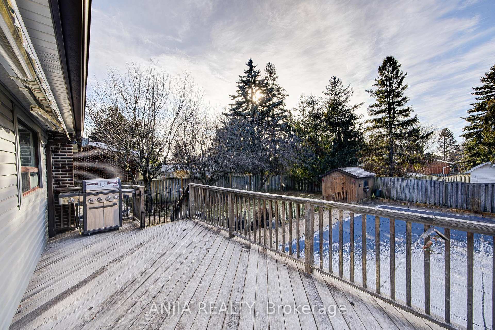 Photo 38 of 82 Wootten Way N, Markham, Markham Village — HOMEH