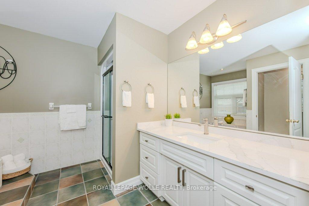Photo 18 of 25 Rhine Meadow Road, Woolwich — HOMEH