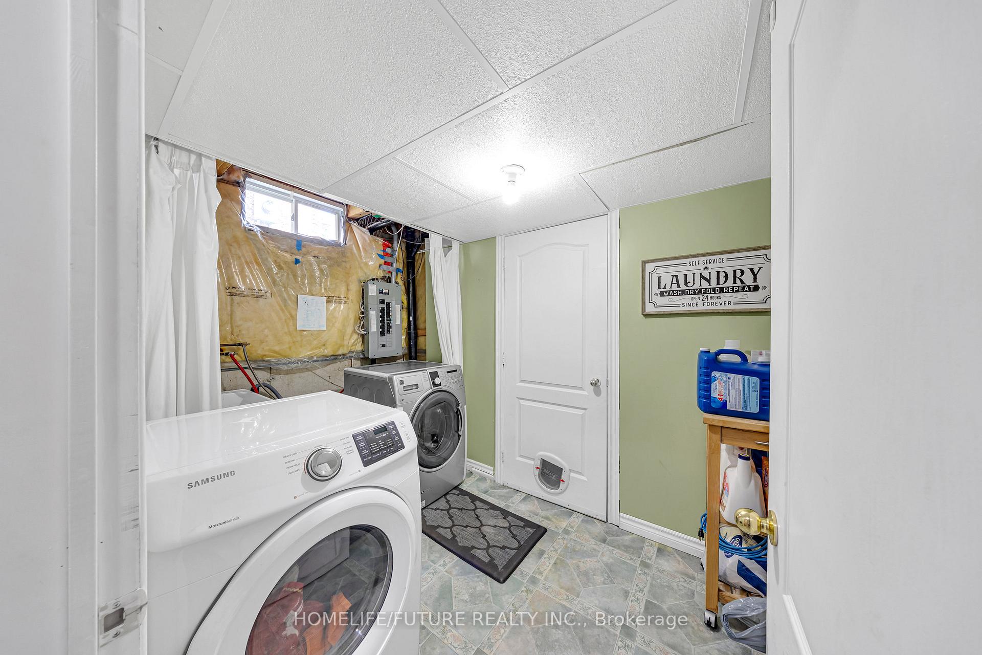 Photo 35 of 6 Floree Street, Whitby, Taunton North — HOMEH