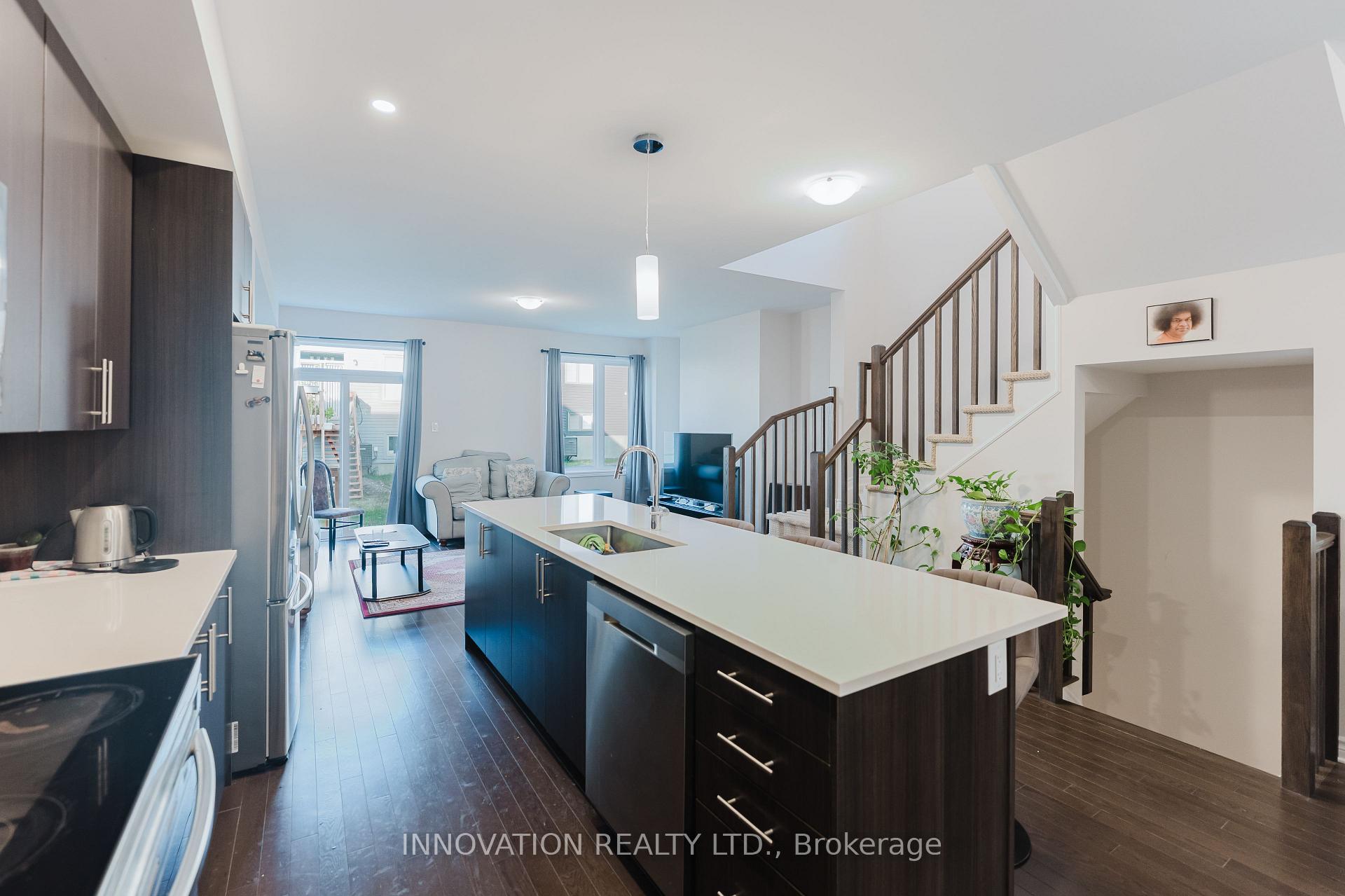 Photo 11 of 25 Atop Lane, Ottawa, Blossom Park/Kemp Park/Findlay Creek — HOMEH