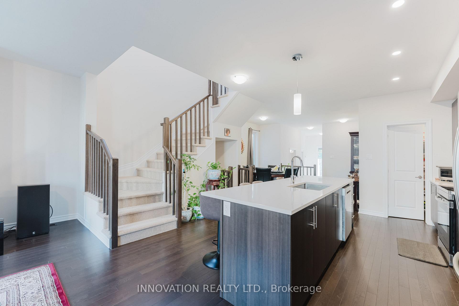 Photo 13 of 25 Atop Lane, Ottawa, Blossom Park/Kemp Park/Findlay Creek — HOMEH