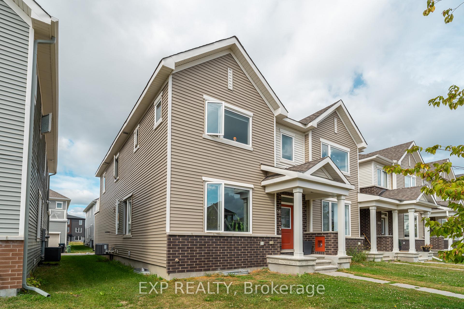 Photo 2 of 814 Horseshoe Falls Way, Ottawa, Barrhaven - Heritage Park — HOMEH