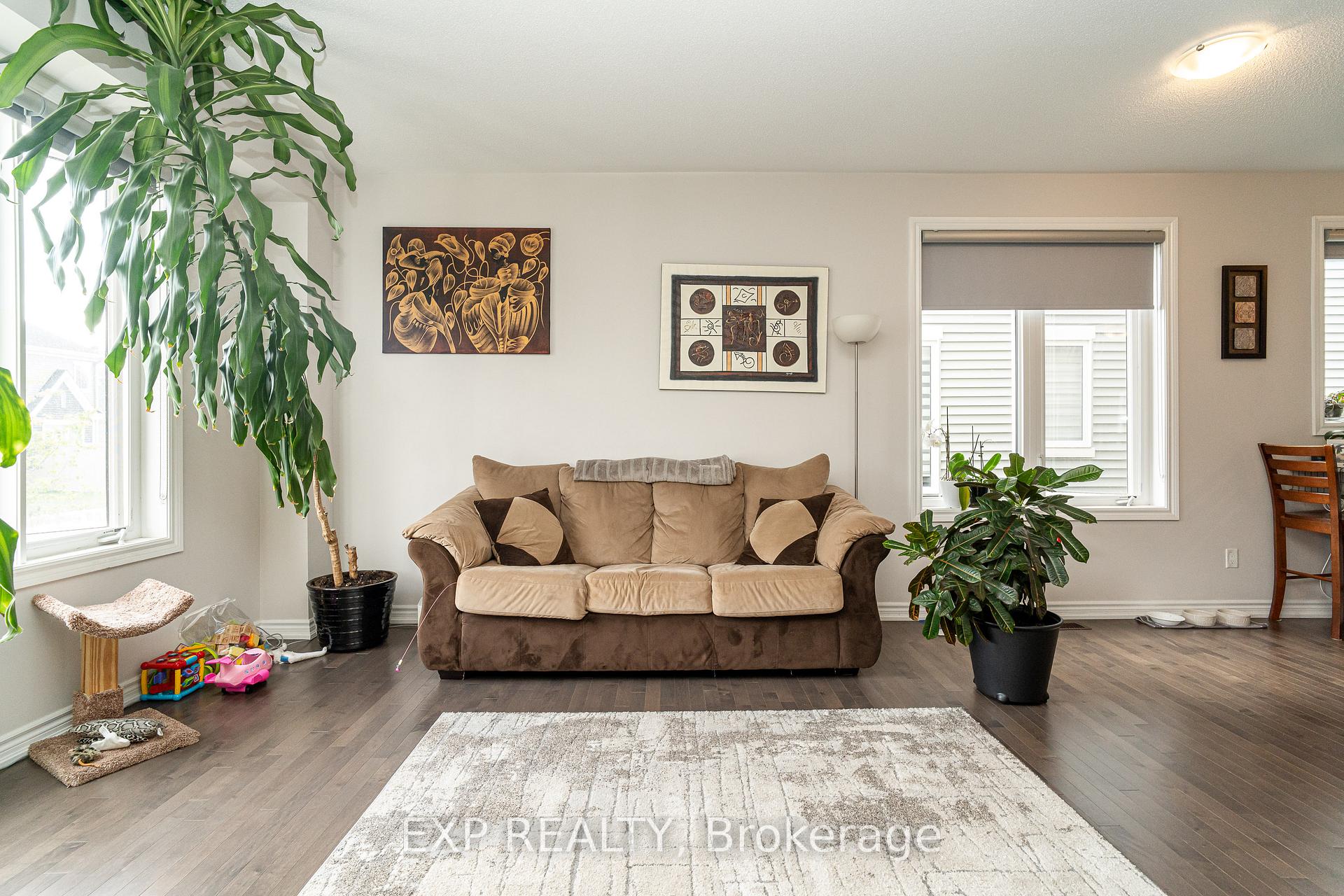 Photo 6 of 814 Horseshoe Falls Way, Ottawa, Barrhaven - Heritage Park — HOMEH