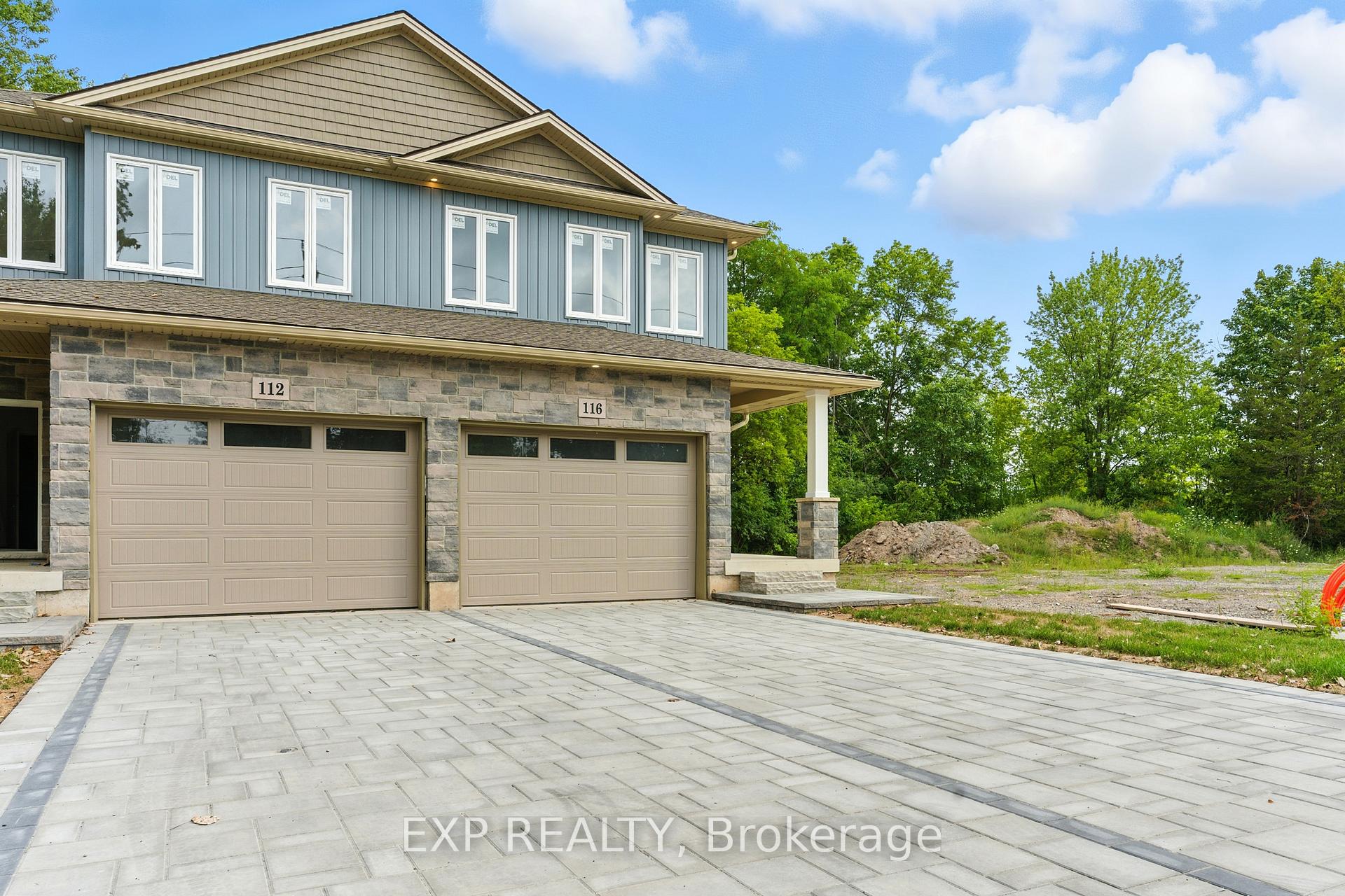 Photo 3 of 116 Forks Road E, Welland, Dain City — HOMEH