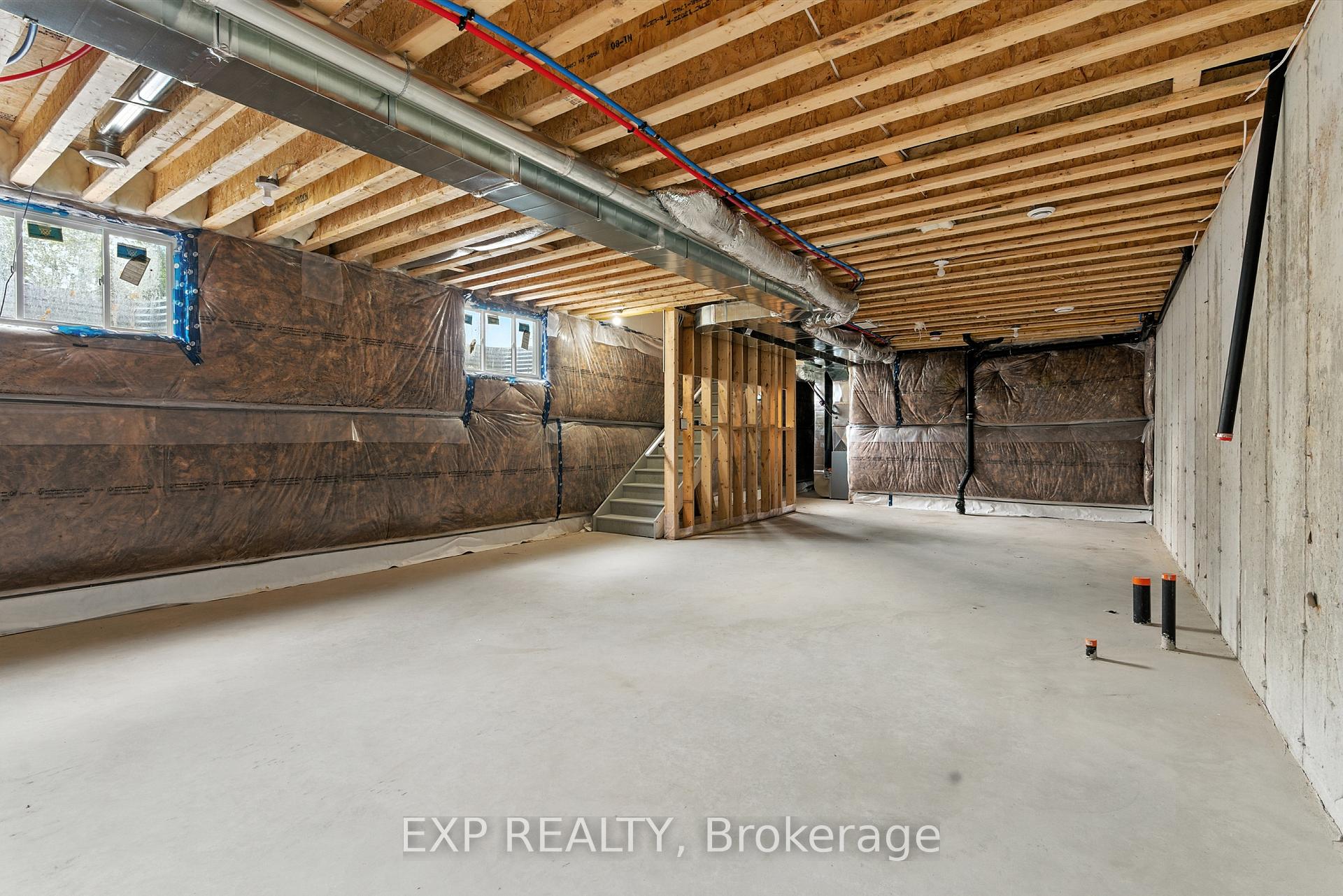 Photo 31 of 116 Forks Road E, Welland, Dain City — HOMEH