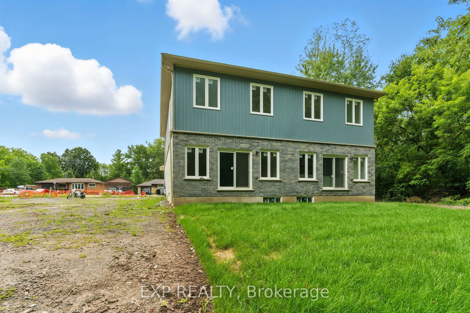 Photo 32 of 116 Forks Road E, Welland, Dain City — HOMEH