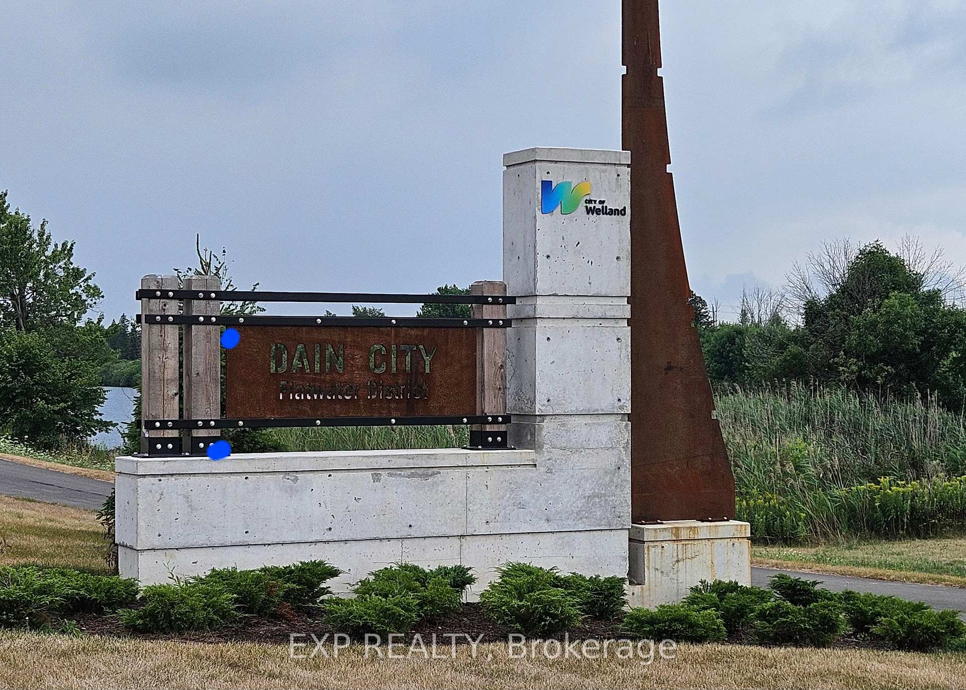 Photo 34 of 116 Forks Road E, Welland, Dain City — HOMEH
