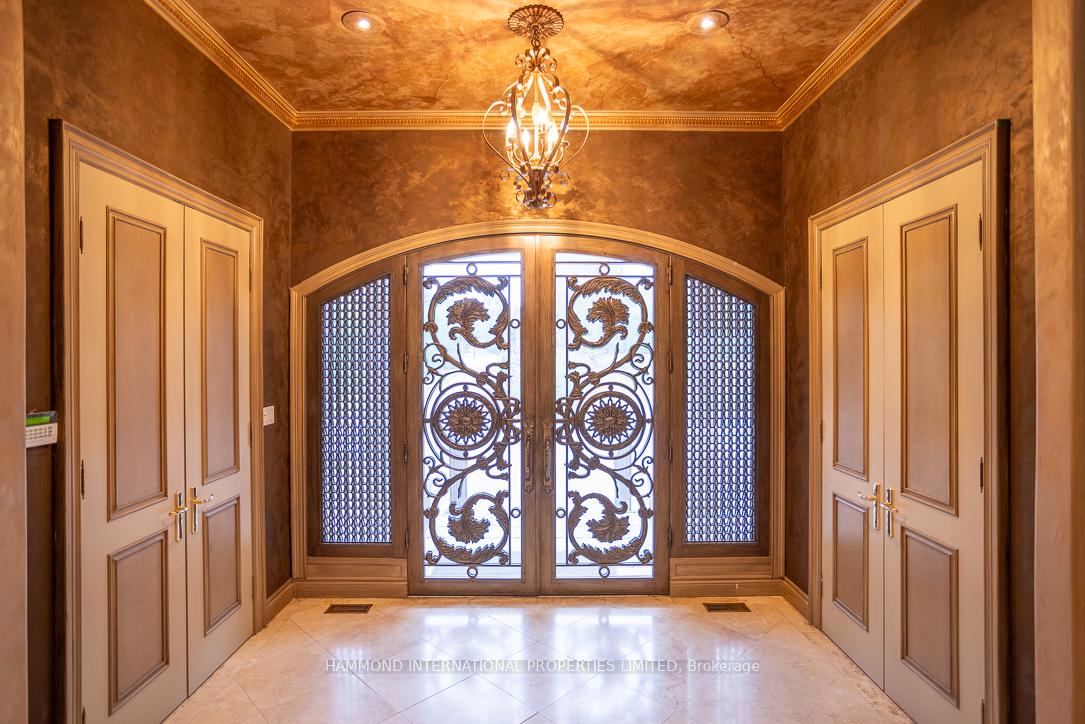 Photo 4 of 53 Macamo Court, Vaughan, Rural Vaughan — HOMEH