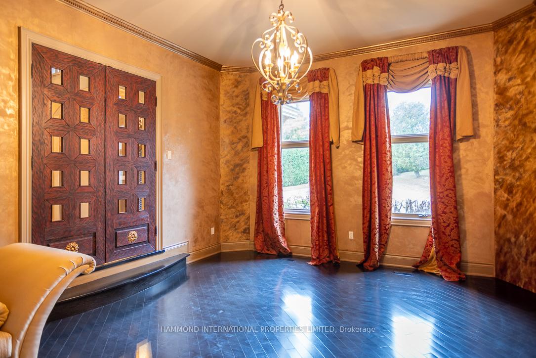 Photo 8 of 53 Macamo Court, Vaughan, Rural Vaughan — HOMEH