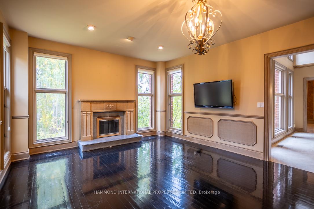 Photo 10 of 53 Macamo Court, Vaughan, Rural Vaughan — HOMEH