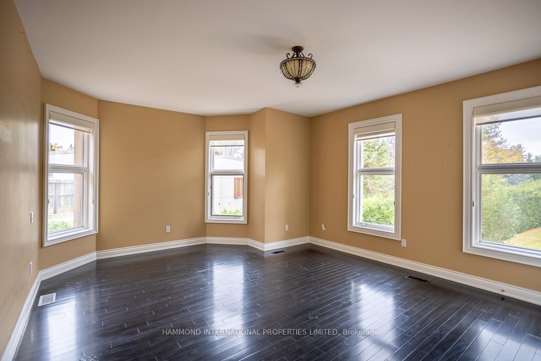 Photo 13 of 53 Macamo Court, Vaughan, Rural Vaughan — HOMEH