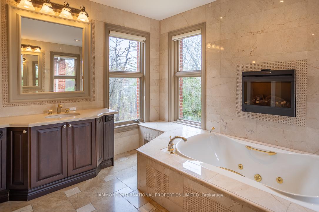 Photo 14 of 53 Macamo Court, Vaughan, Rural Vaughan — HOMEH