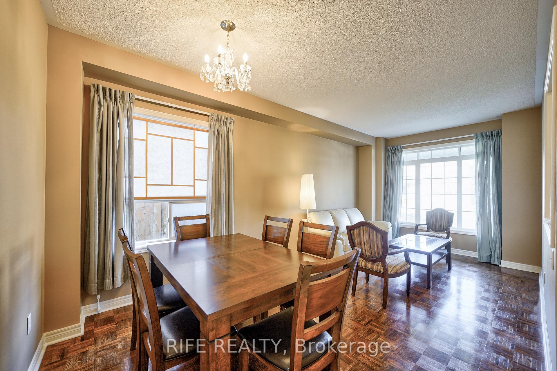Photo 3 of 226 Ridgecrest Road, Markham, Berczy — HOMEH