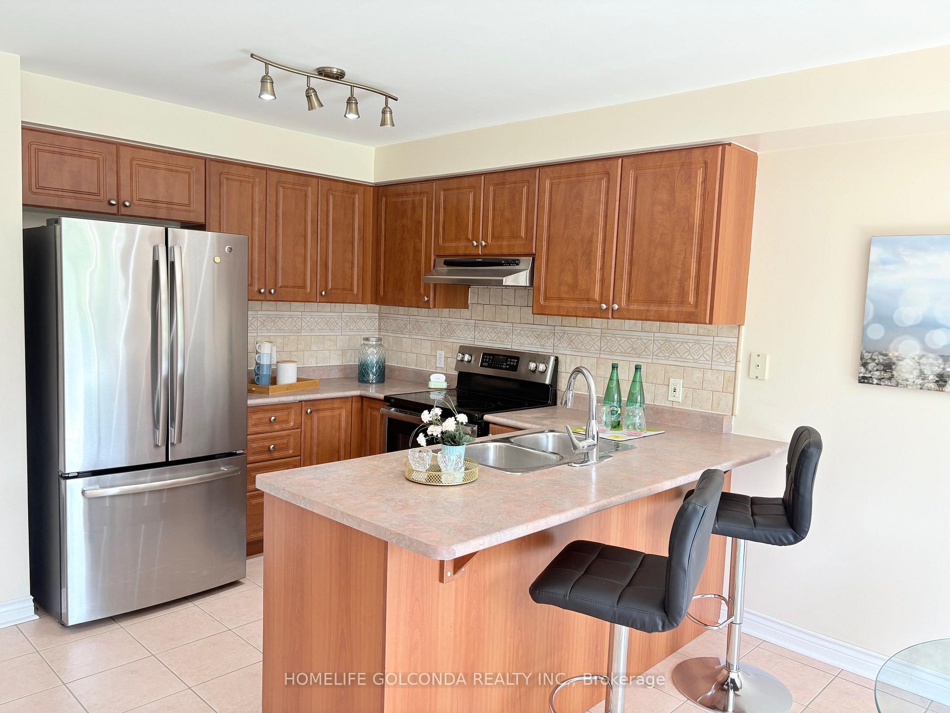 Photo 16 of 56 Lurosa Crescent, Whitby, Taunton North — HOMEH