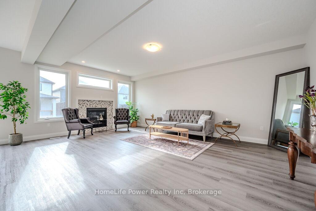 Photo 7 of 45 Queensgate Crescent, Woolwich — HOMEH