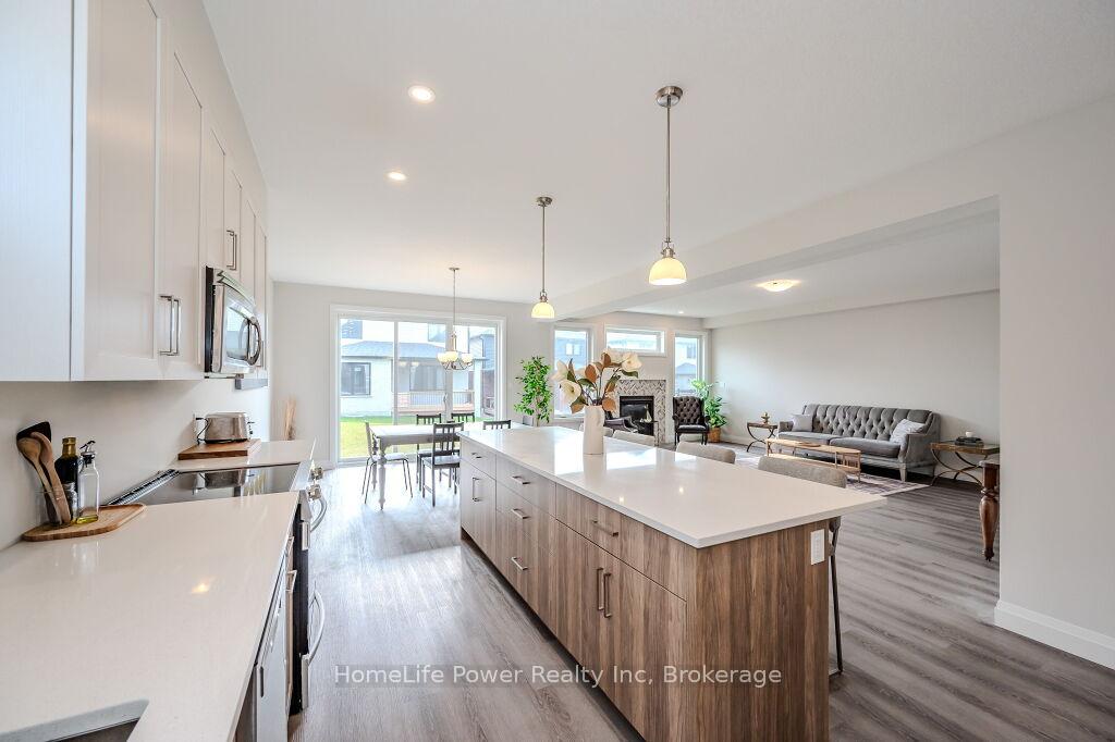 Photo 19 of 45 Queensgate Crescent, Woolwich — HOMEH