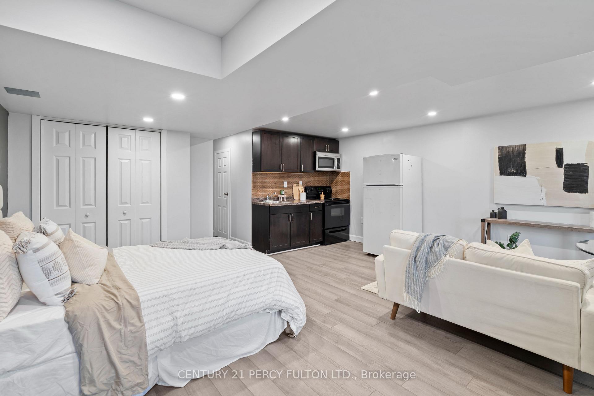 Photo 3 of Unit Bsmt, 25 Heaver Drive, Whitby, Pringle Creek — HOMEH