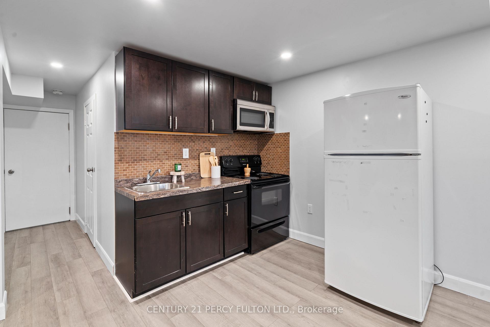Photo 4 of Unit Bsmt, 25 Heaver Drive, Whitby, Pringle Creek — HOMEH