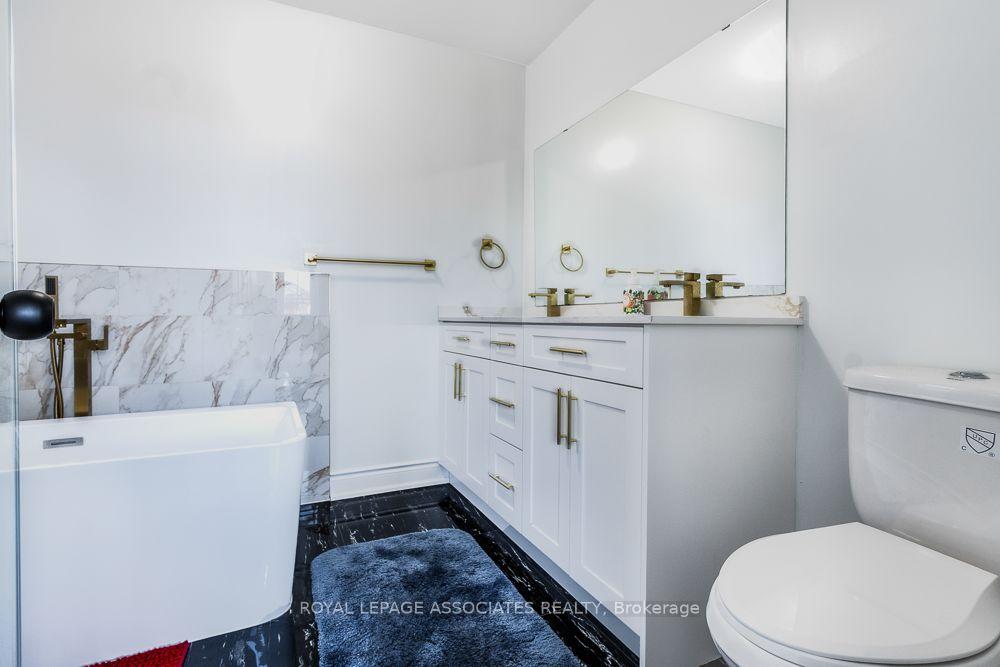 Photo 22 of 9 Charles Brown Road, Markham, Cedarwood — HOMEH